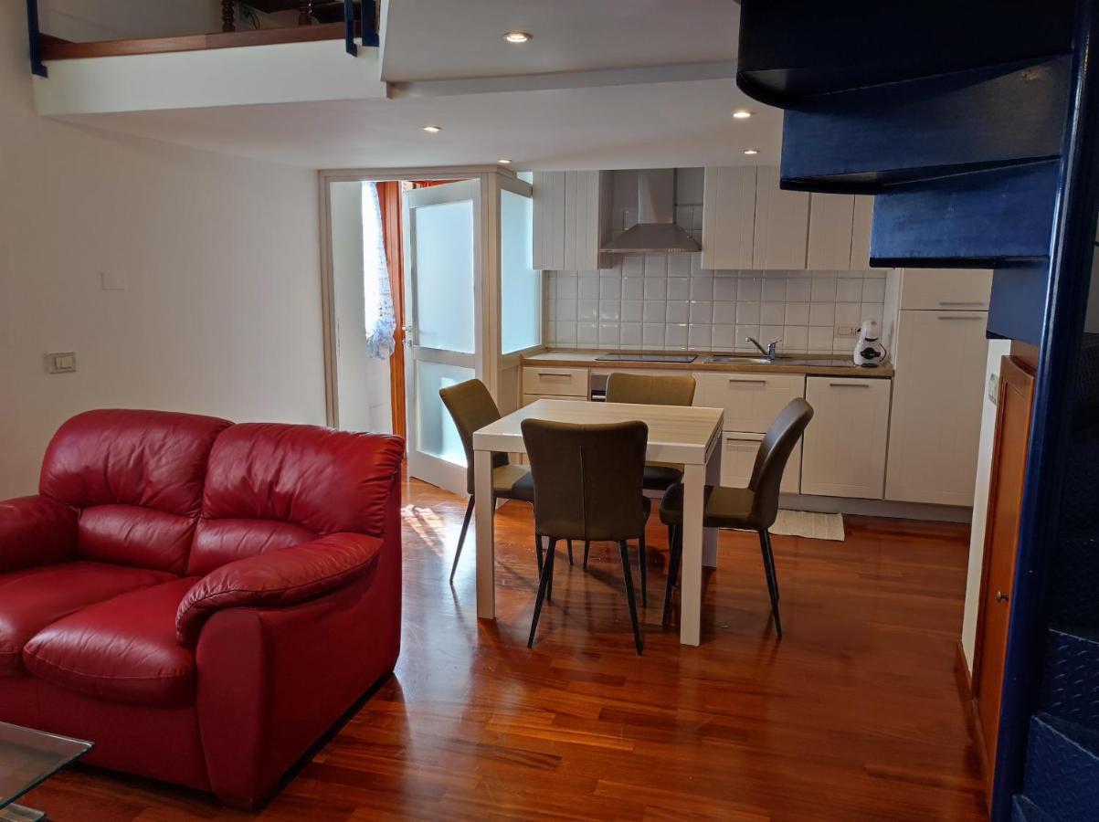 קליארי Marina Apartment City Centre מראה חיצוני תמונה