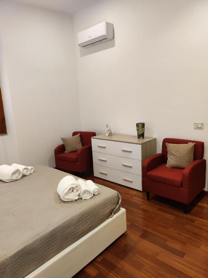 קליארי Marina Apartment City Centre מראה חיצוני תמונה