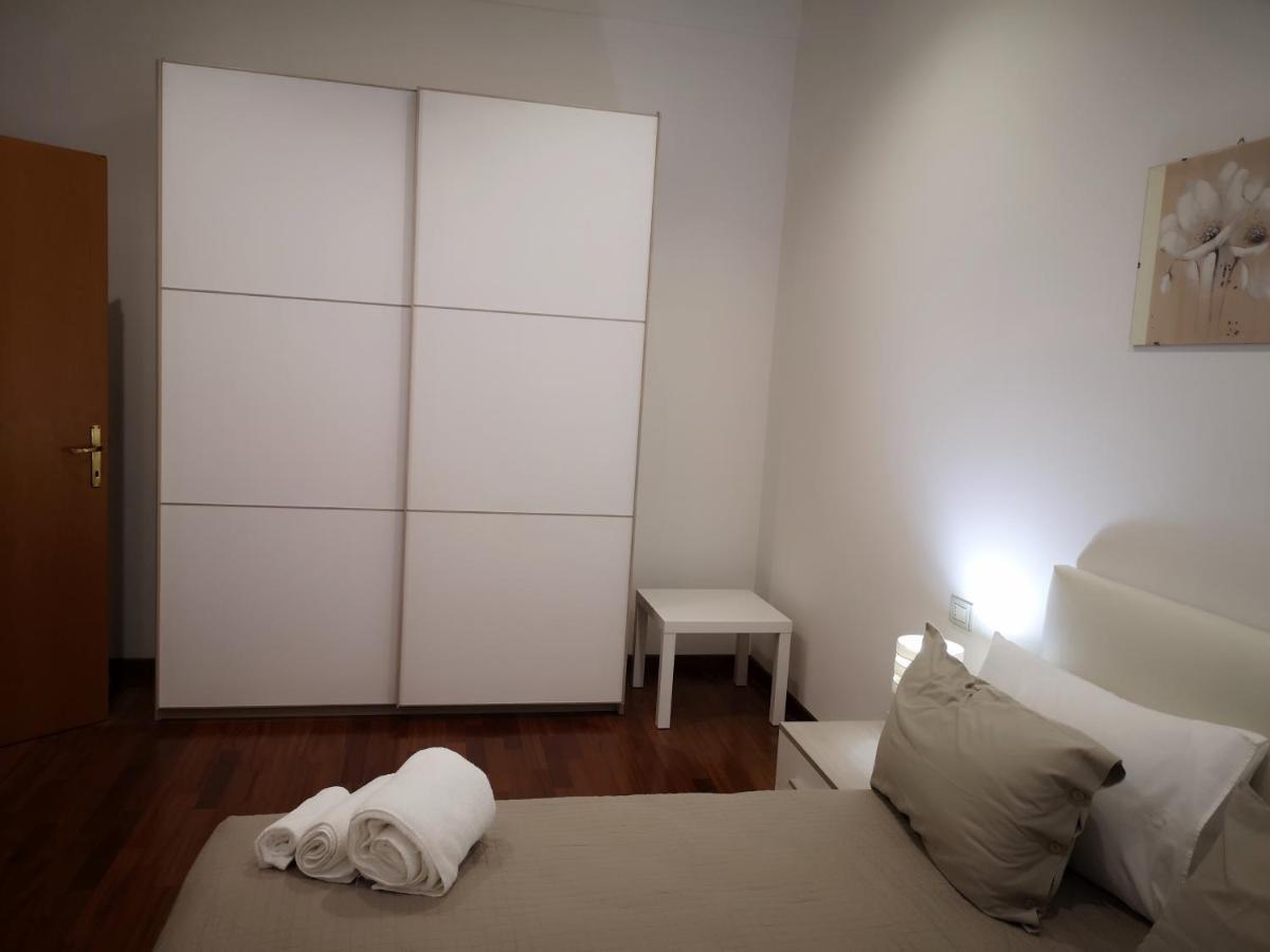 קליארי Marina Apartment City Centre מראה חיצוני תמונה