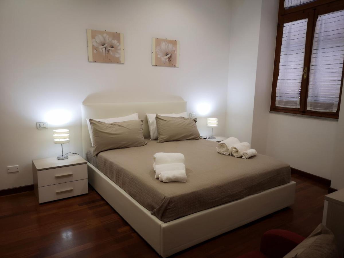 קליארי Marina Apartment City Centre מראה חיצוני תמונה
